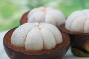Mangosteen3 300x200 Mangosteen